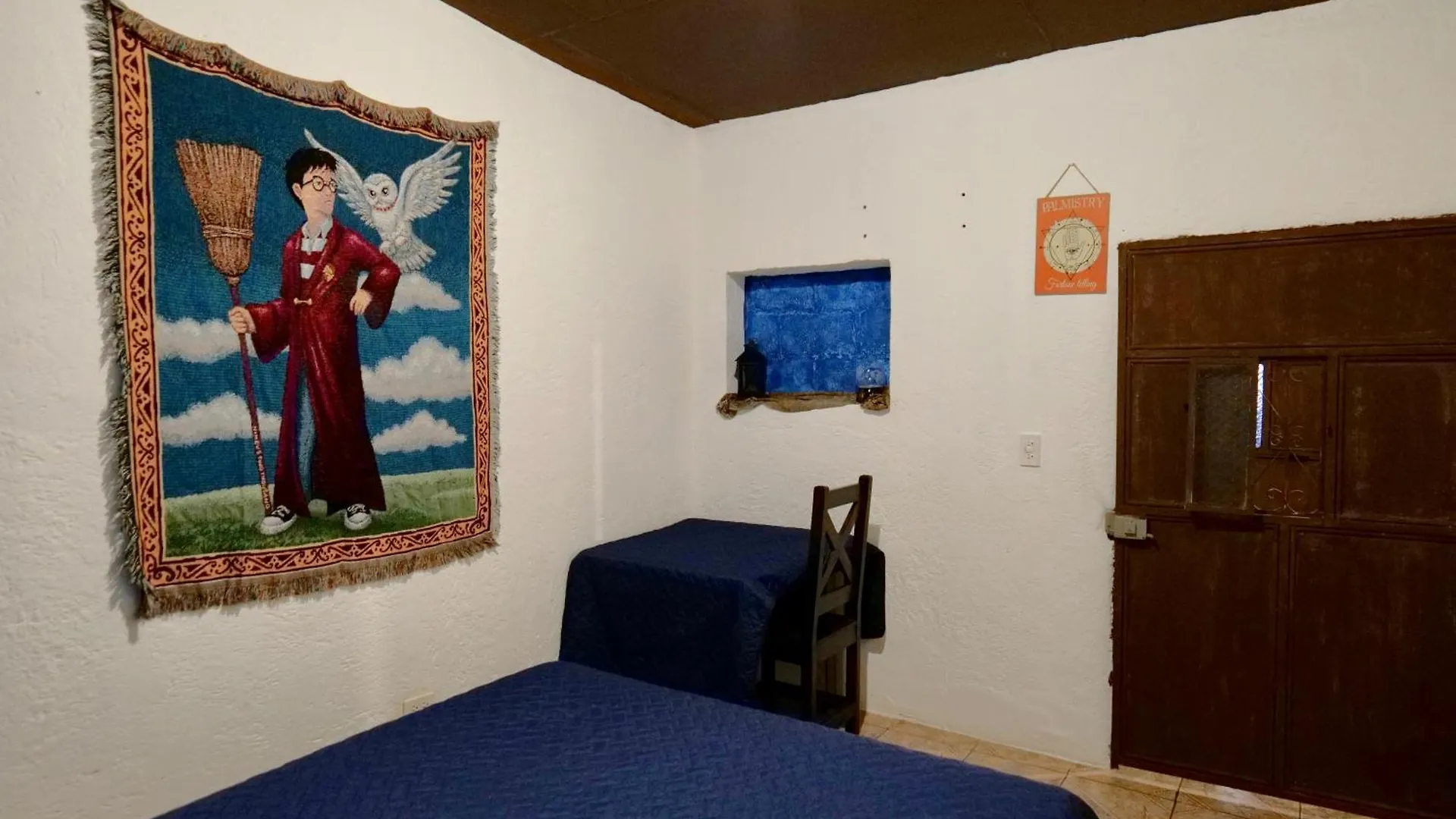 Wonderland B&B - Shuttle Services Available 안티구아 과테말라 호스텔 안티구아 과테말라